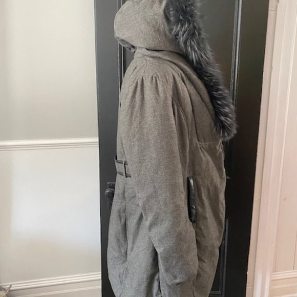 OOKPIK M womans Contessa witer Jacket,Grey with fur trim - Picture 2 of 7